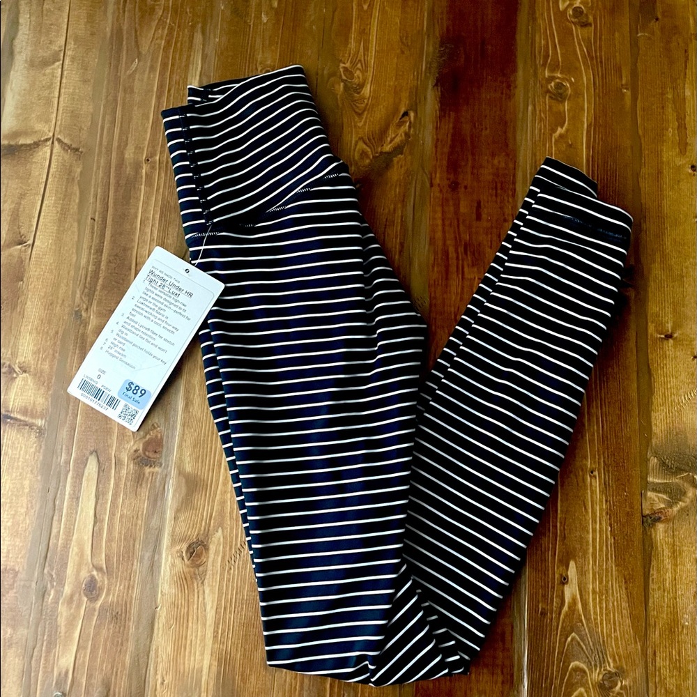 Lululemon 🍋 NWT “Unicorn Find” - Picture 2 of 9